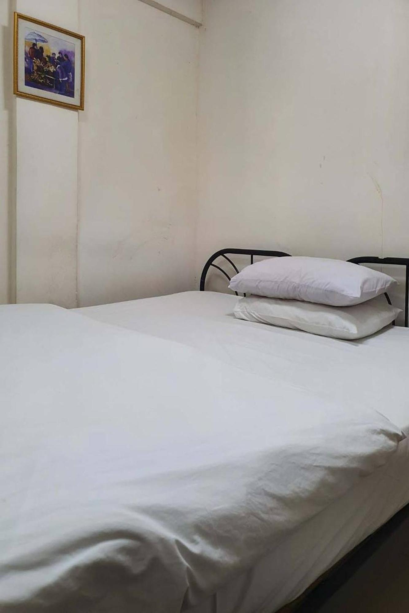 Freesia Saladaeng Silom Apartments Бангкок Экстерьер фото